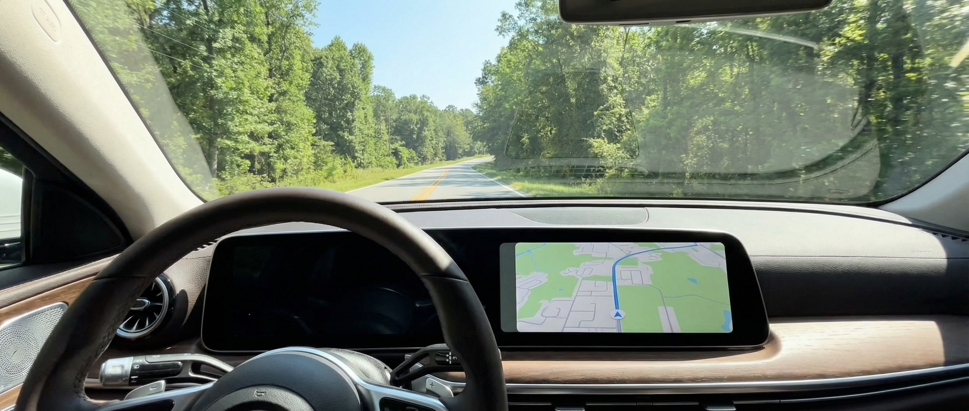 Mercedes-Benz Apple CarPlay display features in Duluth, GA